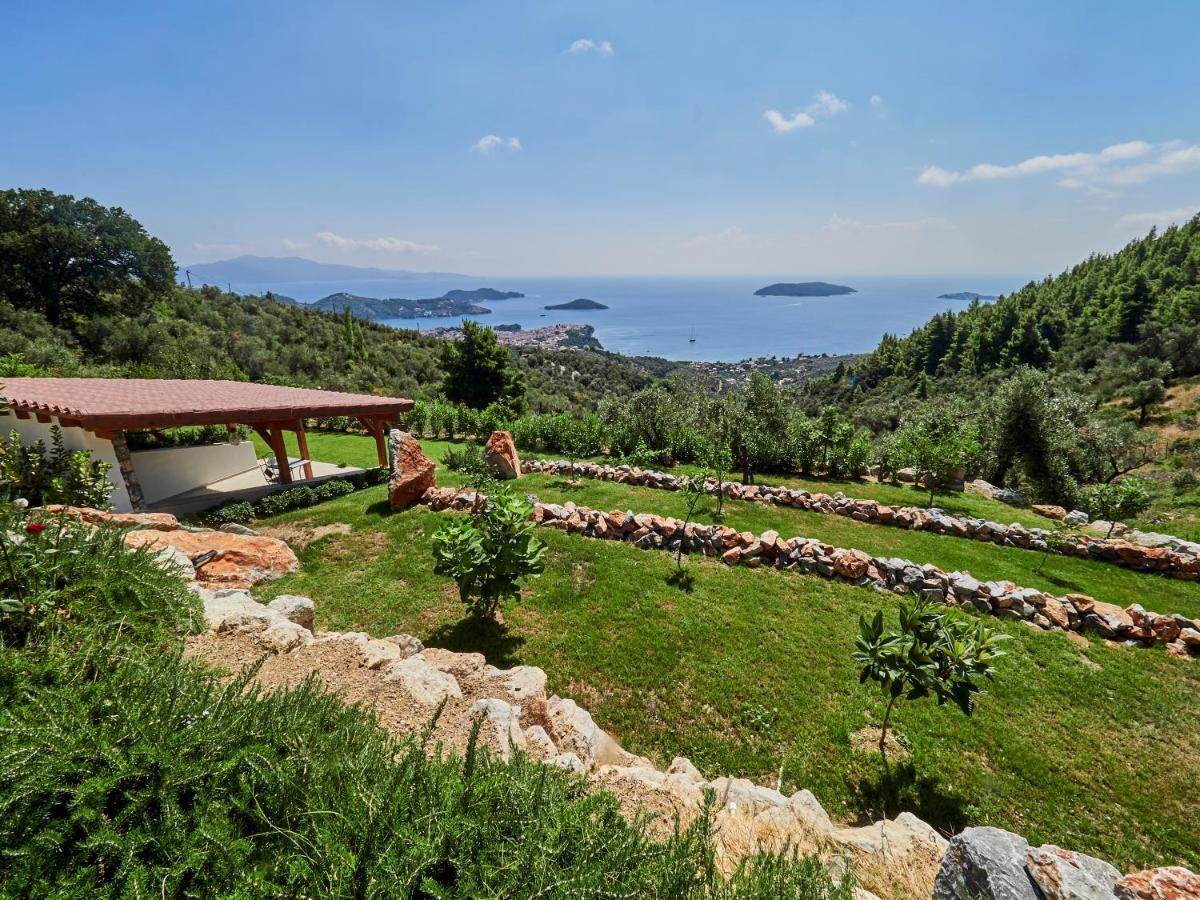 Sky Sea Resort & Villas 梅加利阿莫斯 外观 照片