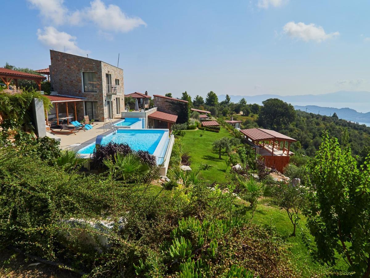 Sky Sea Resort & Villas 梅加利阿莫斯 外观 照片