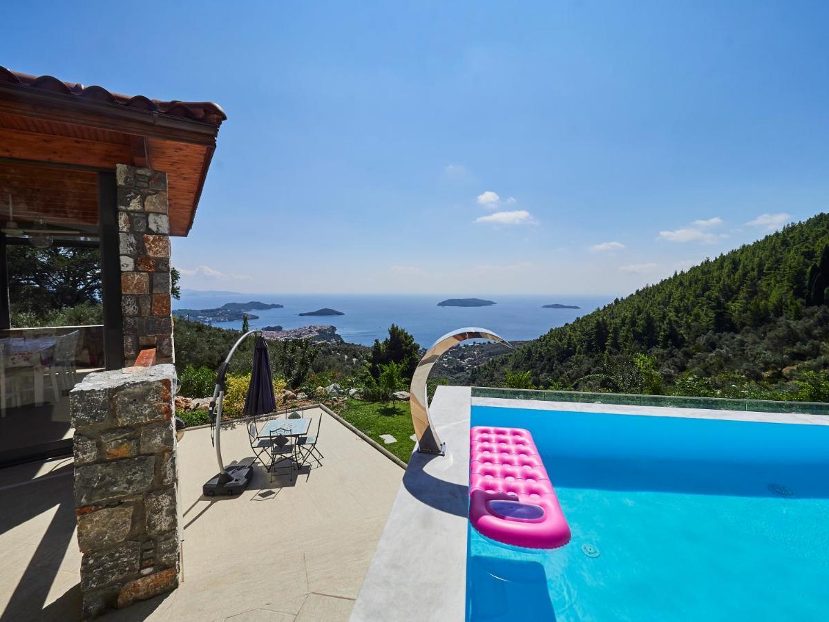 Sky Sea Resort & Villas 梅加利阿莫斯 外观 照片