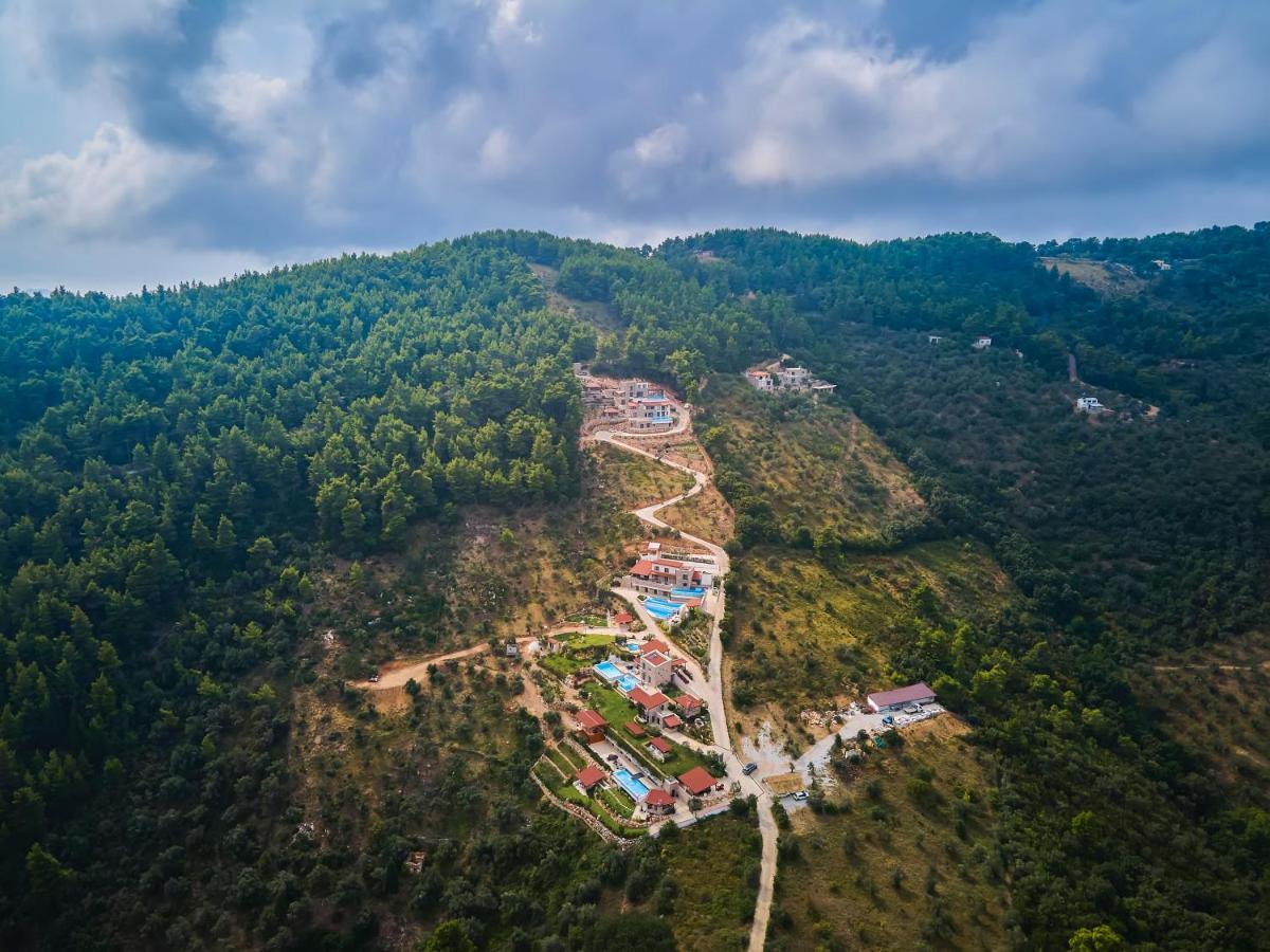 Sky Sea Resort & Villas 梅加利阿莫斯 外观 照片