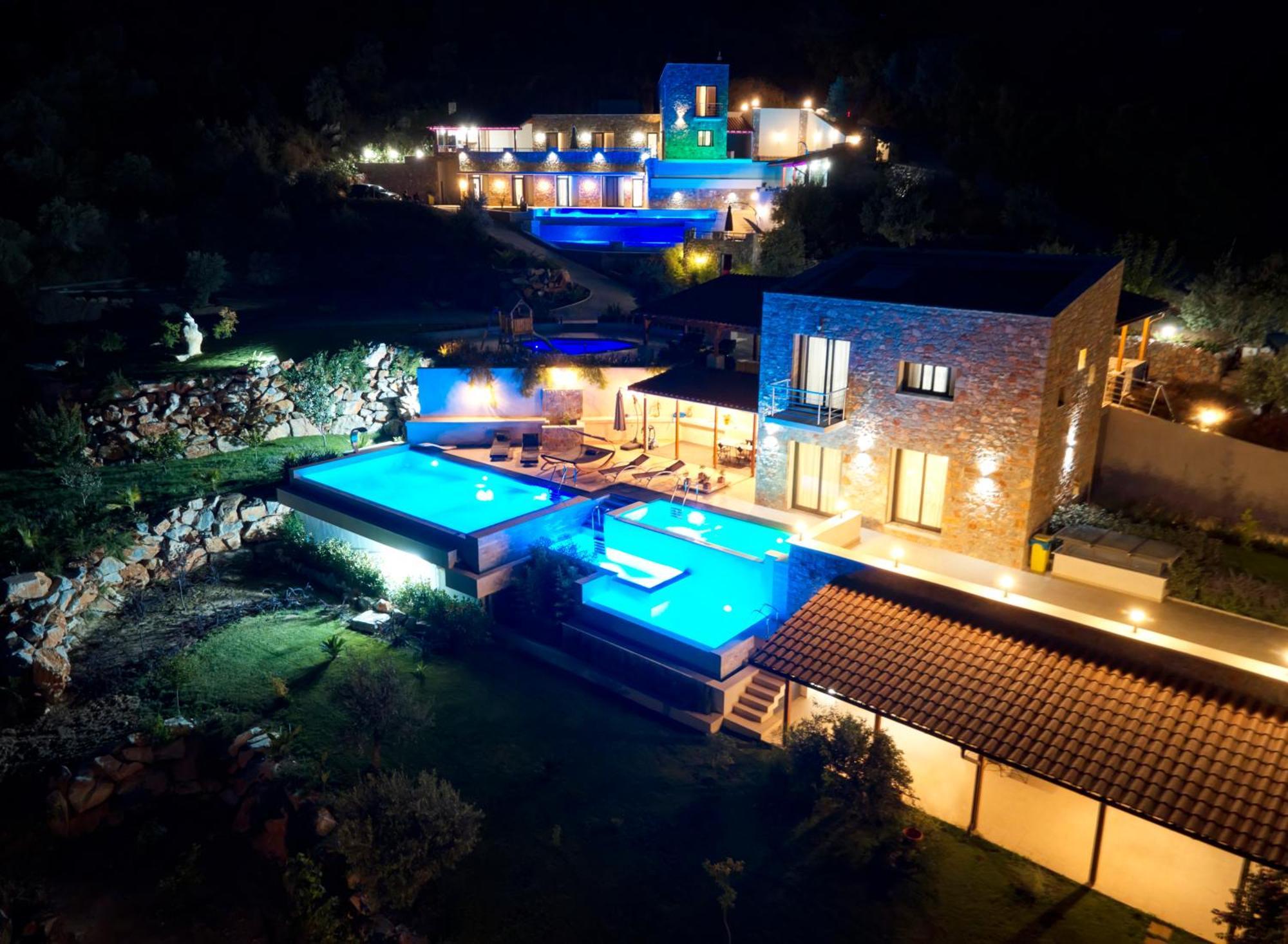 Sky Sea Resort & Villas 梅加利阿莫斯 外观 照片