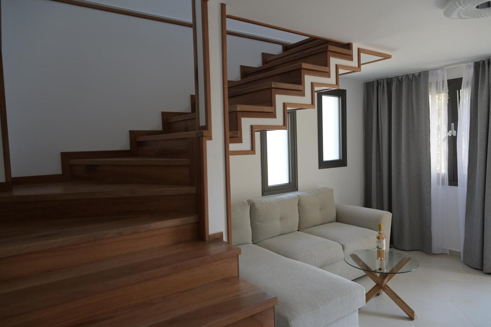 Sky Sea Resort & Villas 梅加利阿莫斯 外观 照片